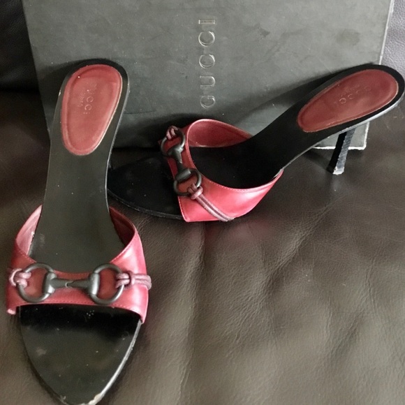 💯 AUTHENTIC GUCCI Ruby Red Sandals - Picture 2 of 4